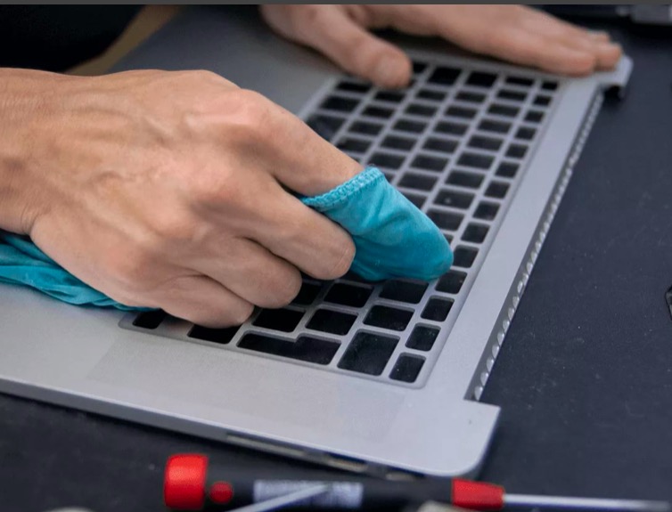 Ремонт ноутбука после залития Ремонт ноутбука после залития Сухаревская метро Москвы